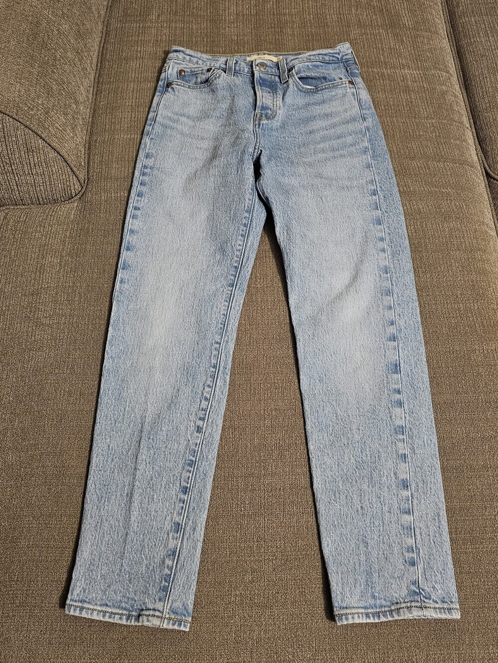 Levi's Wedgie Light Wash Button Fly Casual Classic High-Rise Jeans Size 25